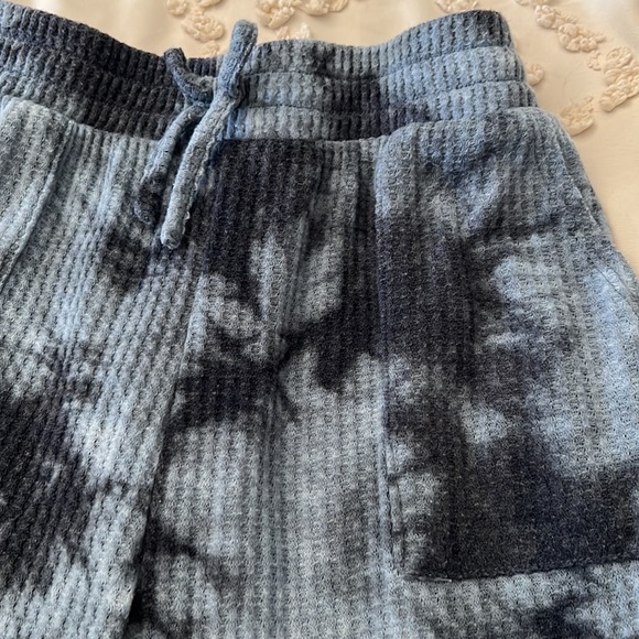 Love, Fire Girls 2 Piece Set - Picture 6 of 10